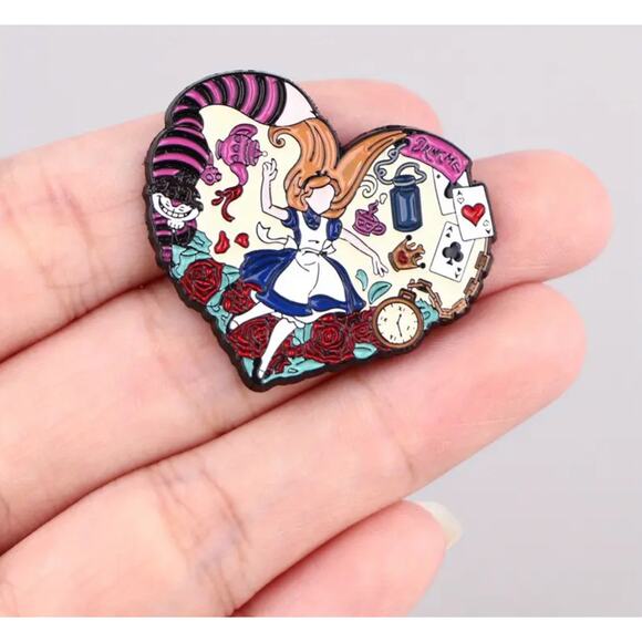 Alice in Wonderland Heart Enamel Pins 105-1 - Picture 4 of 4